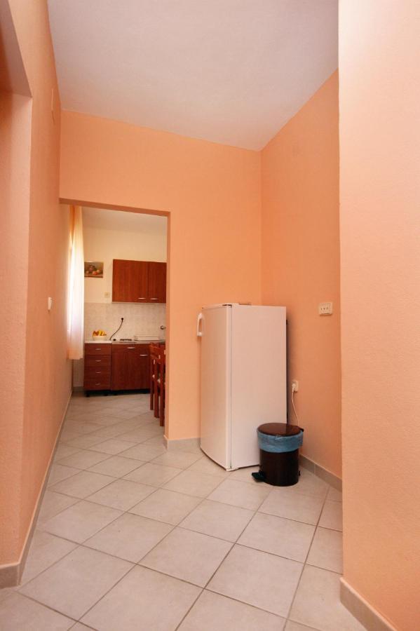 Apartments With A Parking Space Rovanjska, Paklenica - 6209 Екстериор снимка
